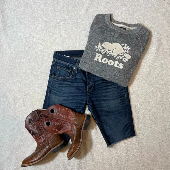 Roots  Logo Salt & Pepper Crewneck Fitted Sweatshirt - Picture 5 of 14